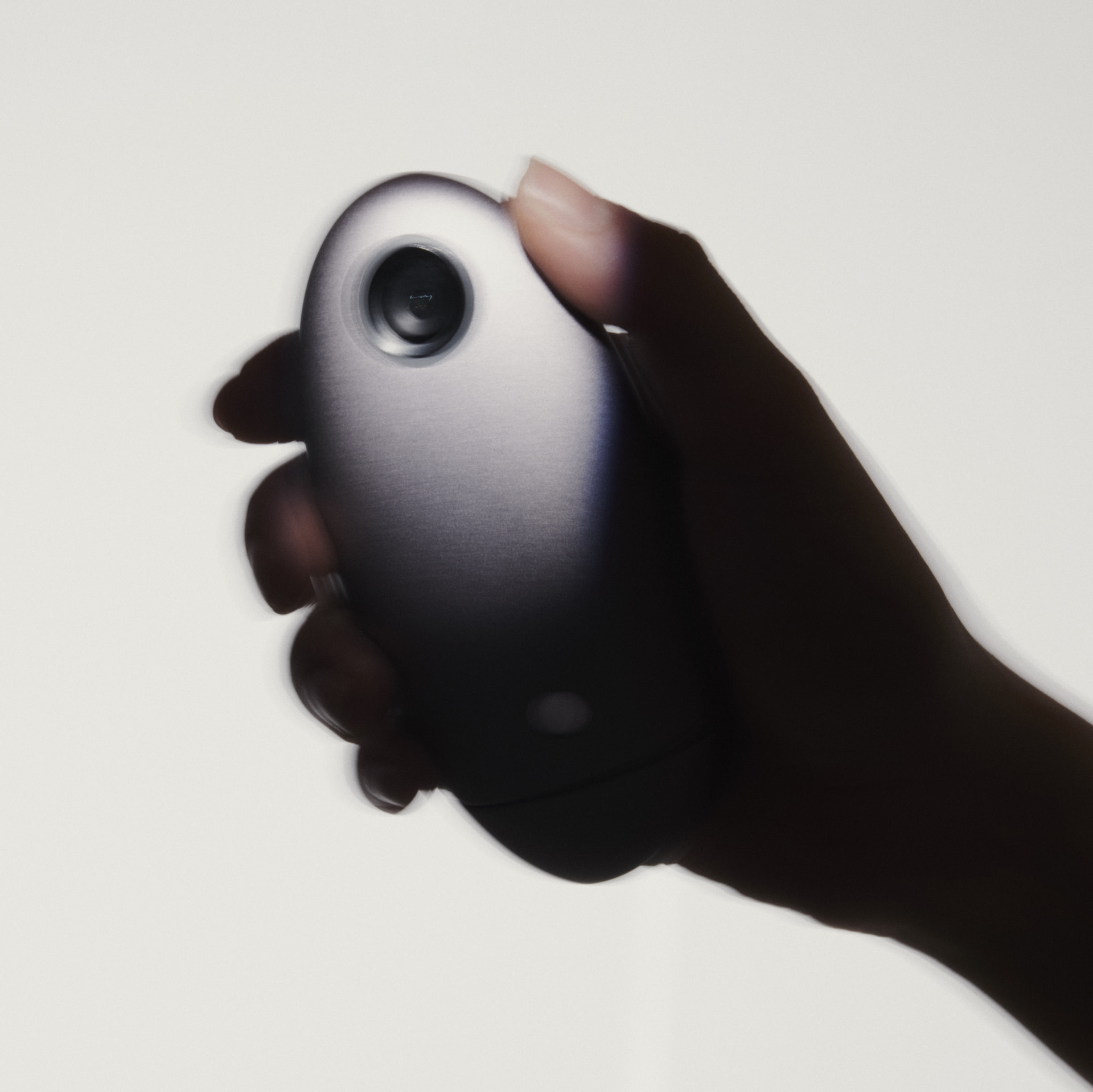 何気ない日常のひとコマを思い出にする コンパクトカメラ「kyu camera