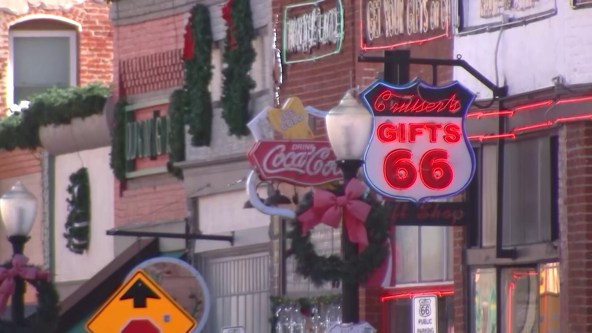 Williams shops prepare for Route 66 centennial, holiday season