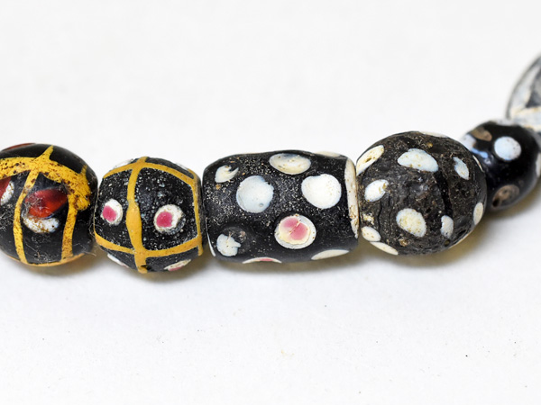 2406】ANTIQUEヴェネチアントレードビーズミックス一連4,とんぼ玉