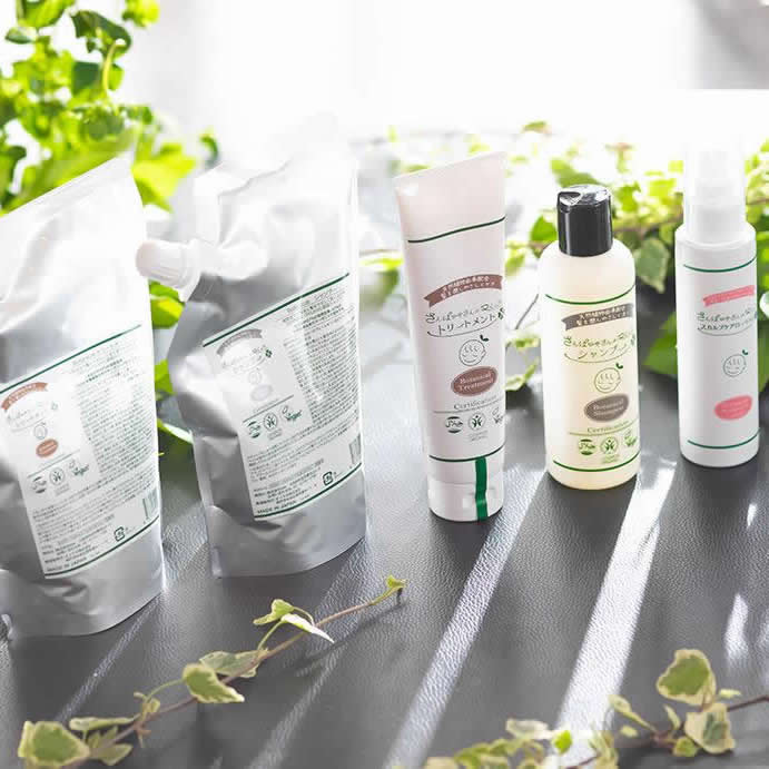 ボタニカルテテ / 天然素材で髪を潤し、頭皮を優しく洗うオーガニック