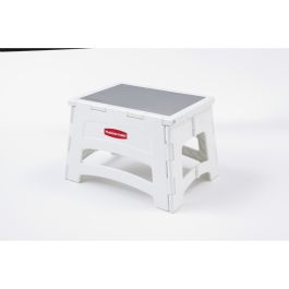 Bomgaars : Rubbermaid 1-Step Folding Stool : Step Stools