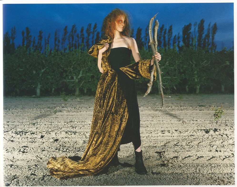 YOHJI YAMAMOTO fall/winter 1998-1999 / Photo: Ines Van Lamsweerde