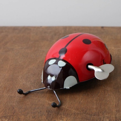 アンティーク・チェコ雑貨のお店 bábovka - ブリキ製 チェコが誇る