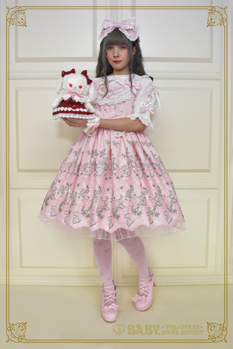 くみゃちゃんのStrawberry Garden刺繍 | BABY, THE STARS SHINE BRIGHT