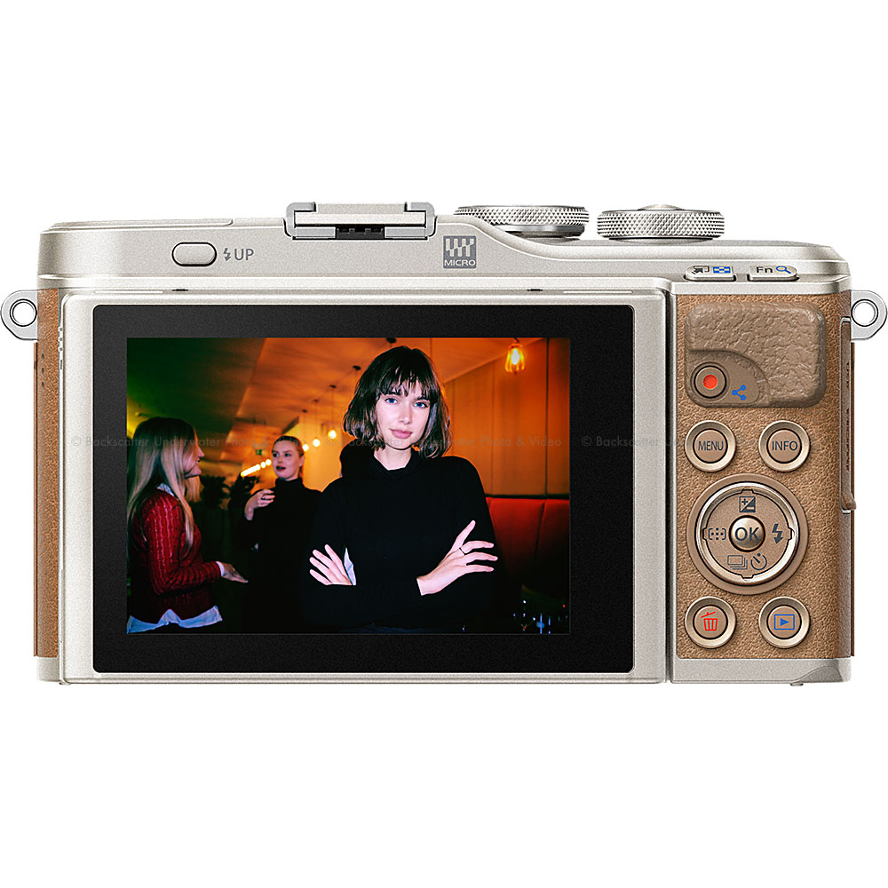 Olympus PEN E-PL9 Mirrorless Camera & Olympus ED M. 14-42mm f/3.5