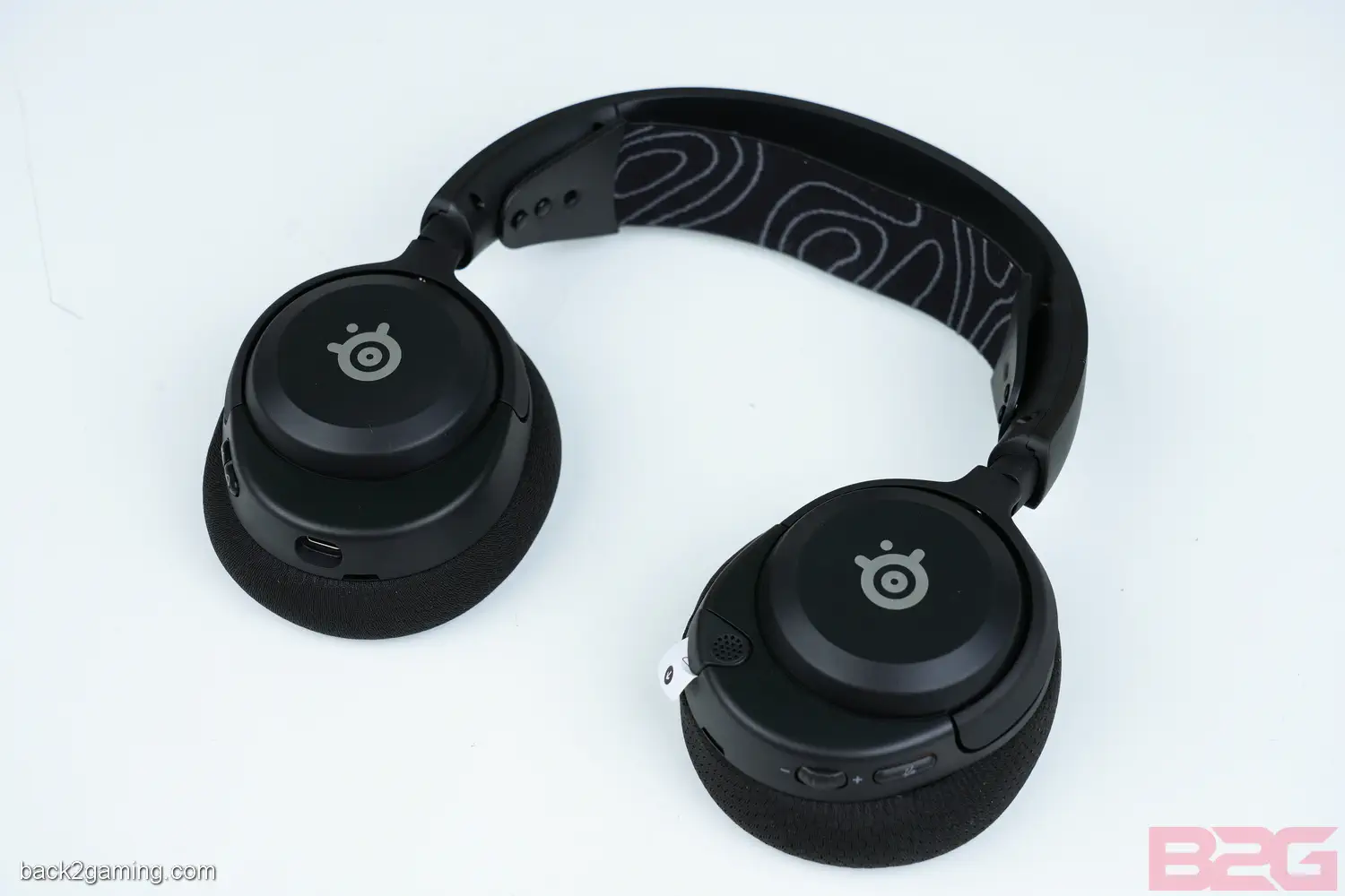 Steelseries-Arctic-Nova-5-