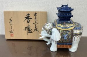 十四代酒井田柿右衛門「濁手紅葉文香炉」 の買取実績｜千葉県千葉市 香炉