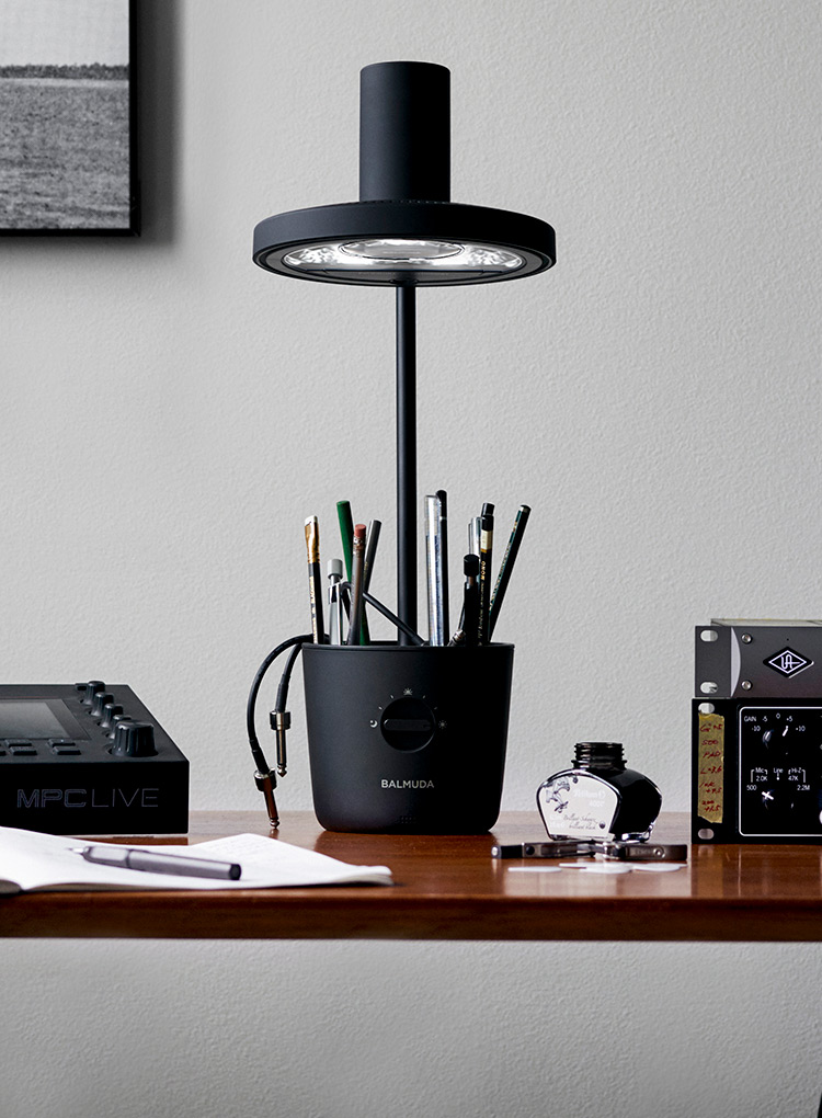 概要 | BALMUDA The Light | BALMUDA（バルミューダ）公式サイト