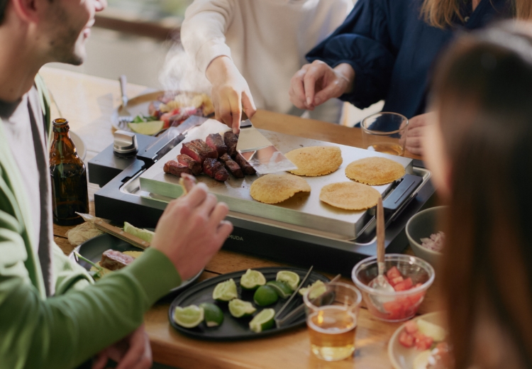 特徴 | BALMUDA The Plate Pro | BALMUDA（バルミューダ）公式サイト