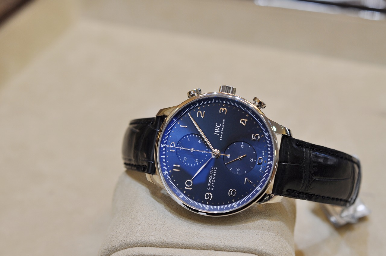 IWC｜鮮やかなダークブルーが輝くポルトギーゼ | STAFF BLOG | BASIS