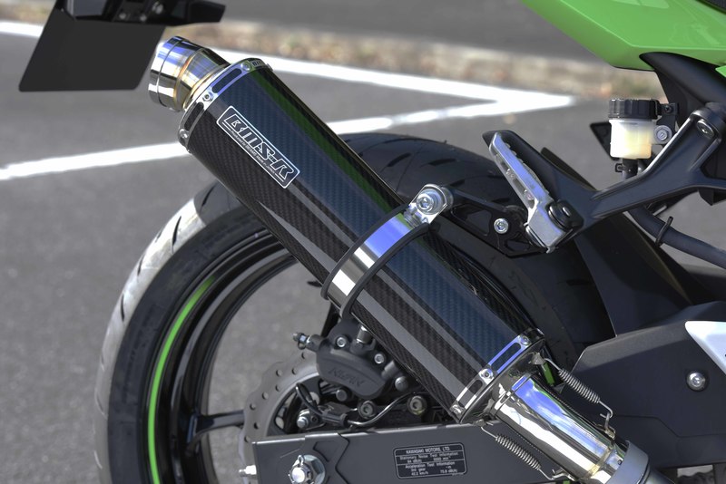 R-EVO カーボン スリップオン：Ninja400 / Z400：2022〜：政府認証
