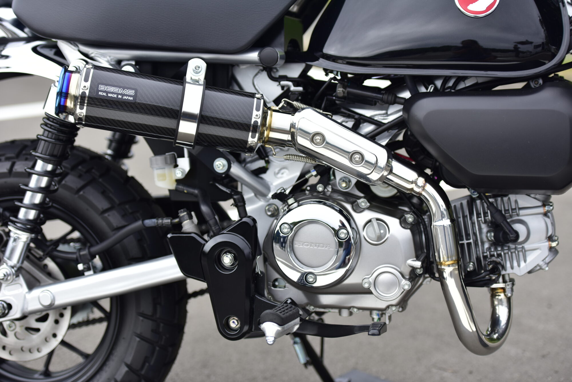 R-EVO TYPE C カーボン 政府認証：モンキー125：政府認証 ｜ BEAMS