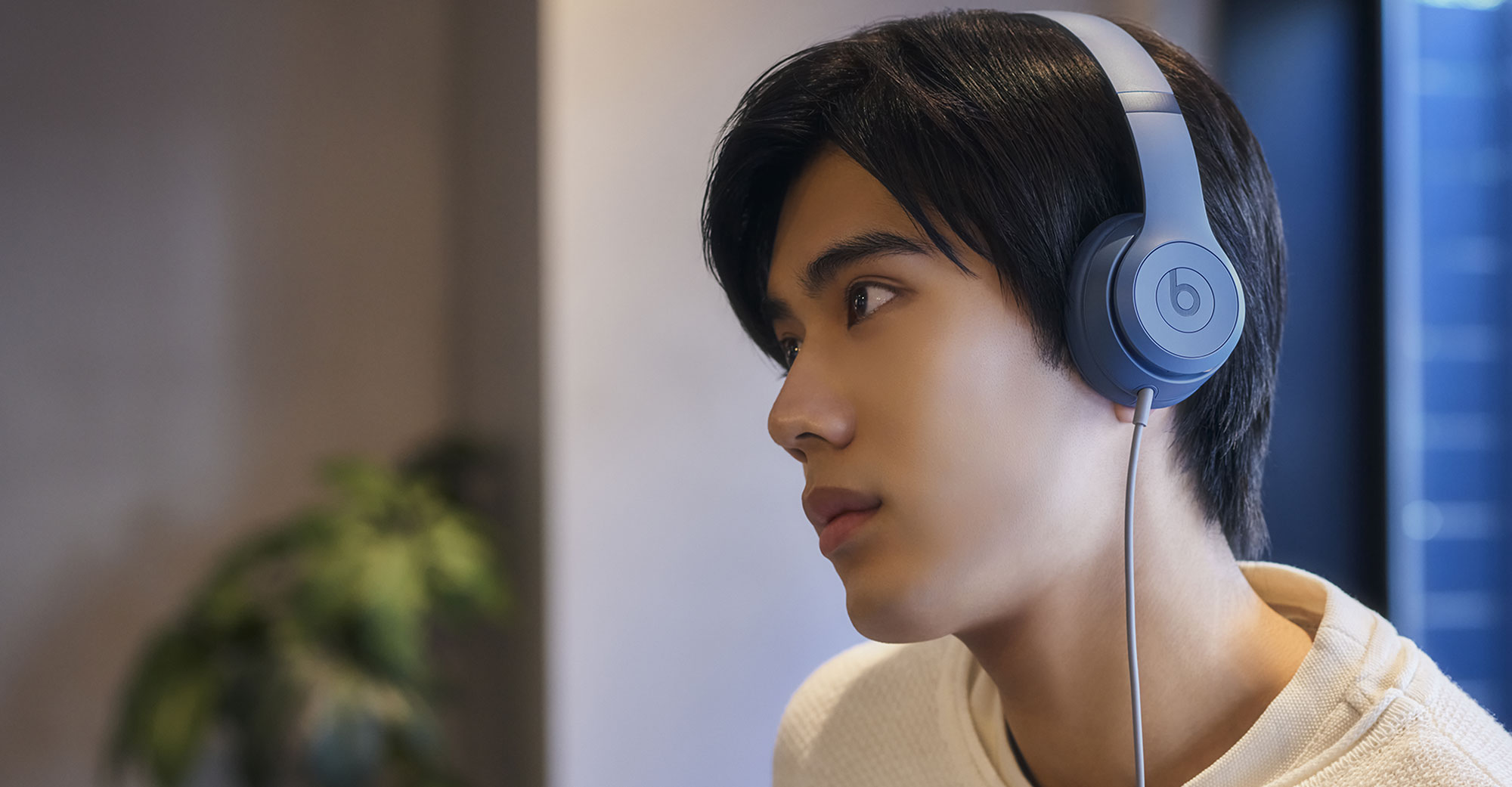 Beats Solo 4 - オンイヤーワイヤレスヘッドフォン - マットブラック