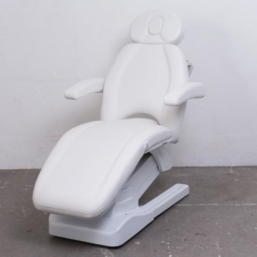 自店の参考に…今、他のサロンが使っているベッド&リクライニングソファ