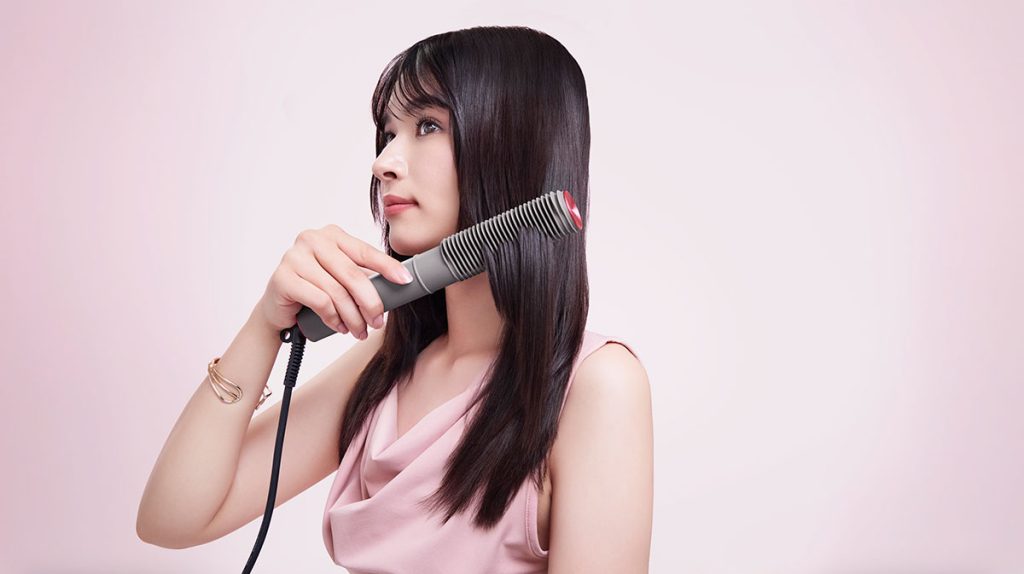 アクシージア、新ブランド「メデュラックス」から25枚刃のコーム型ヘア