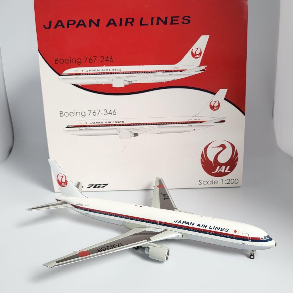 JC Wings 1:200 JAL Japan Airlines JA8266 Boeing 767-300