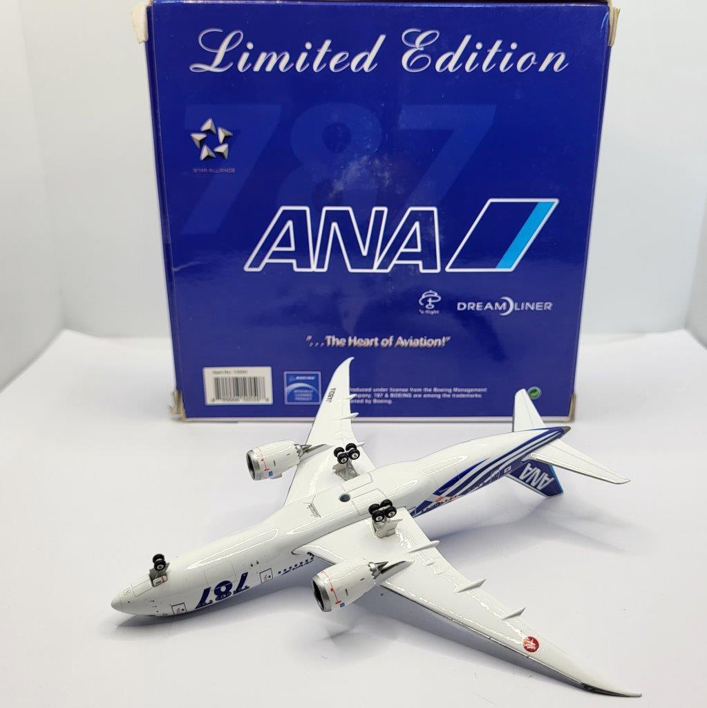 Phoenix 1:400 ANA All Nippon Airways JA801A Boeing 787-8