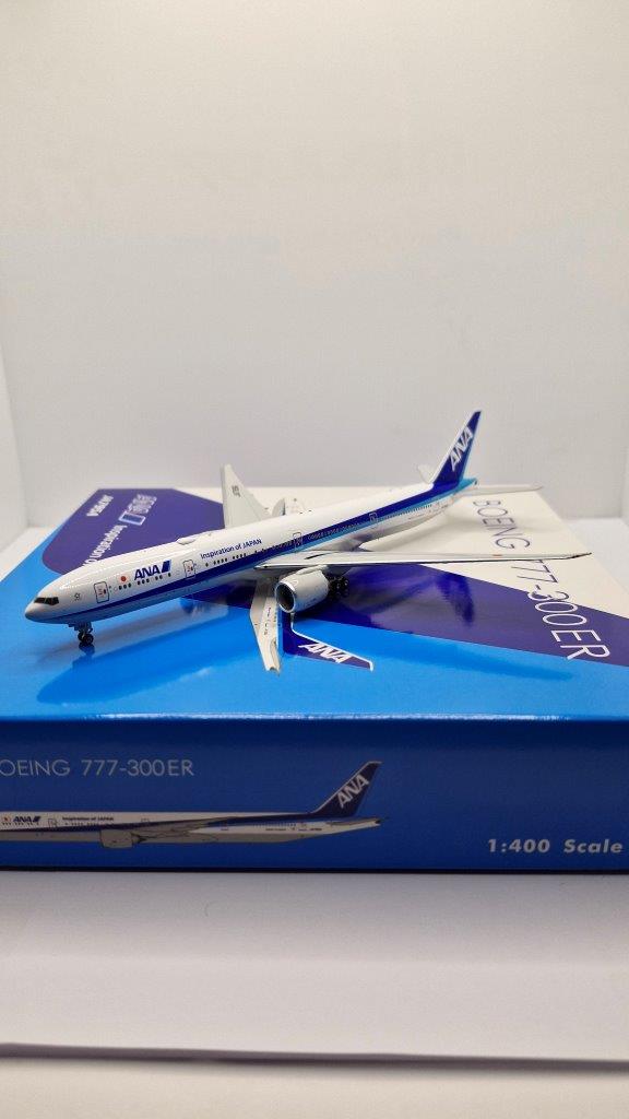 Phoenix 1:400 ANA All Nippon Airways JA795A Boeing 777-300
