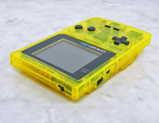 ゲームボーイライト 『トイザらス限定モデル（クリアイエロー）』 | BEEP