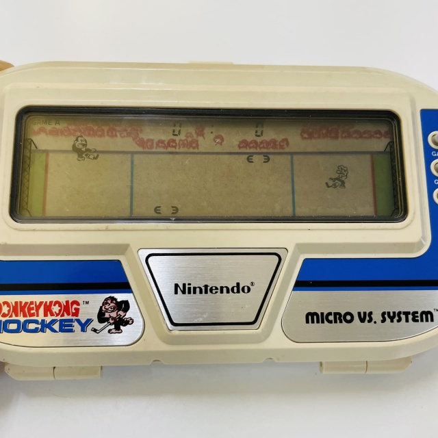 ゲーム＆ウオッチ「ドンキーコングホッケー」の液晶表示の不良を修理