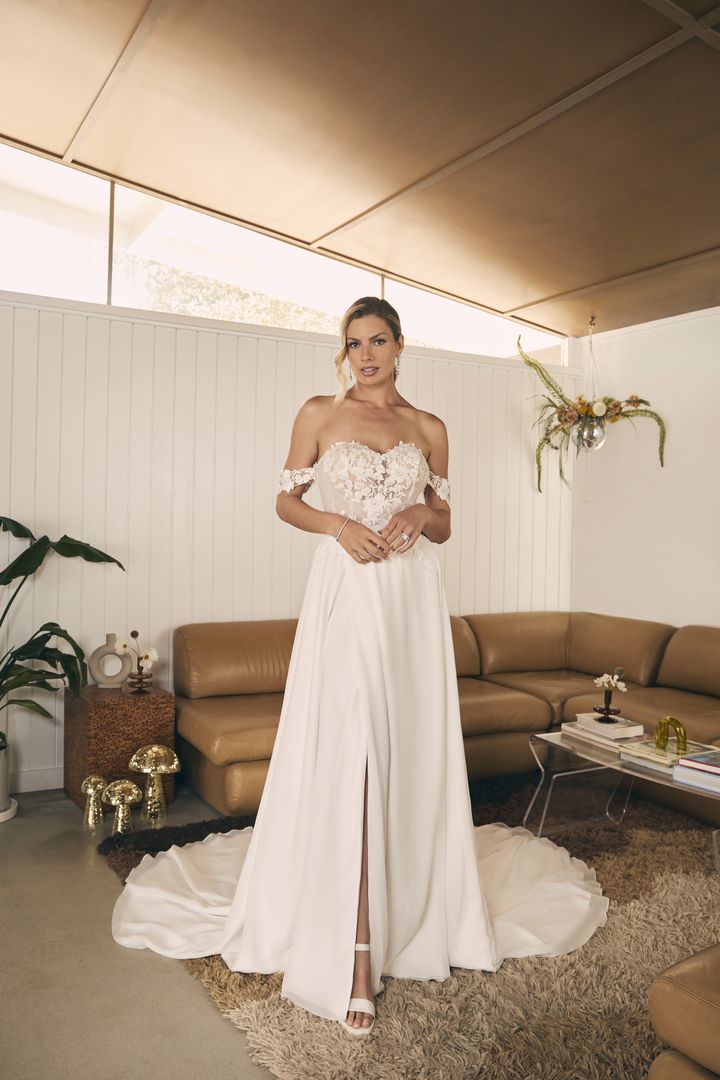 Style BL408 Oakley | Beloved By Casablanca Bridal