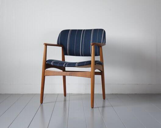 Bellbet | Model 169 Senator by Ole Wanscher オーレ・ヴァンシャー