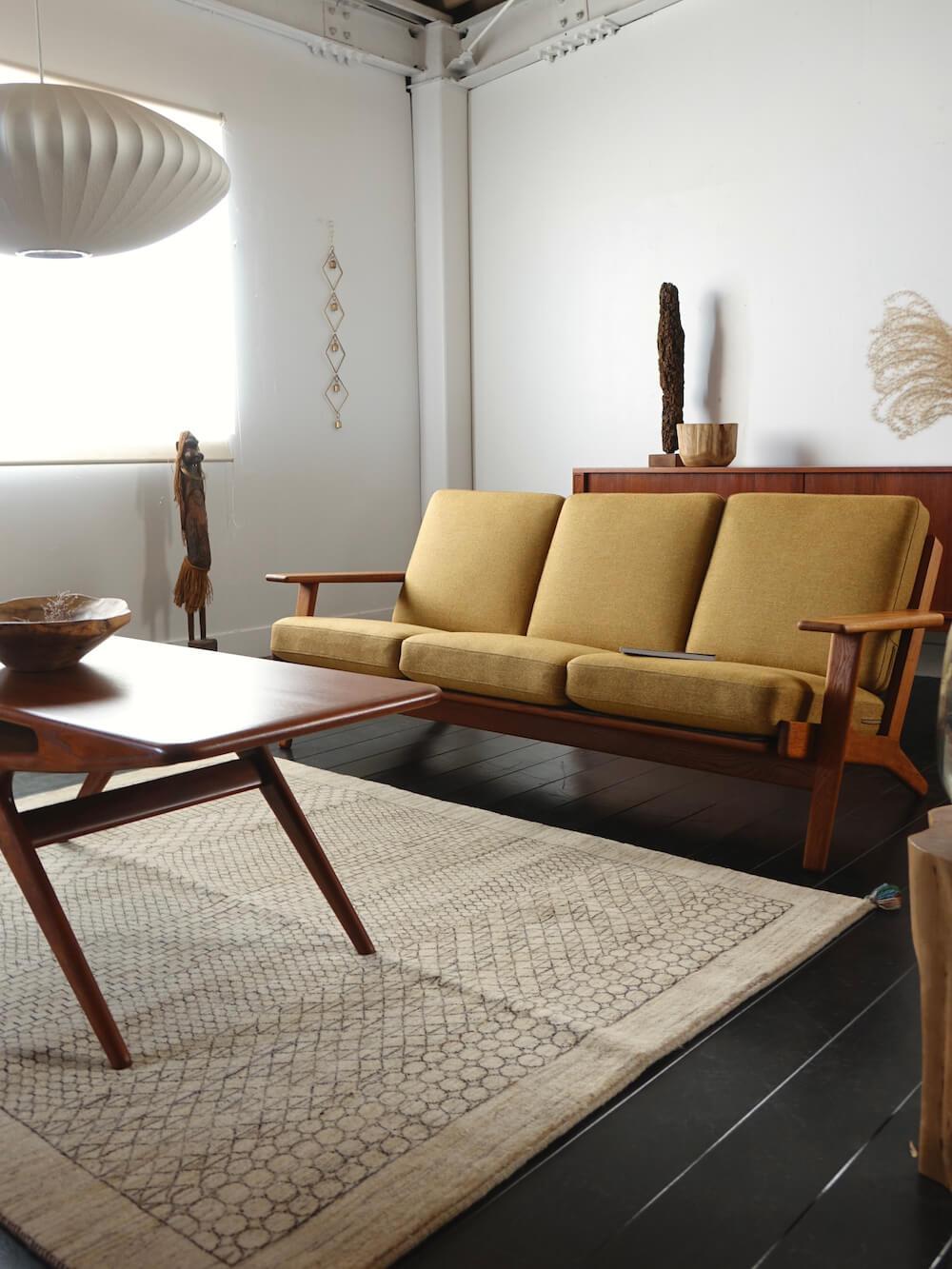 Bellbet | Sofa GE290 by Hans J. Wegner for GETAMA with DAW