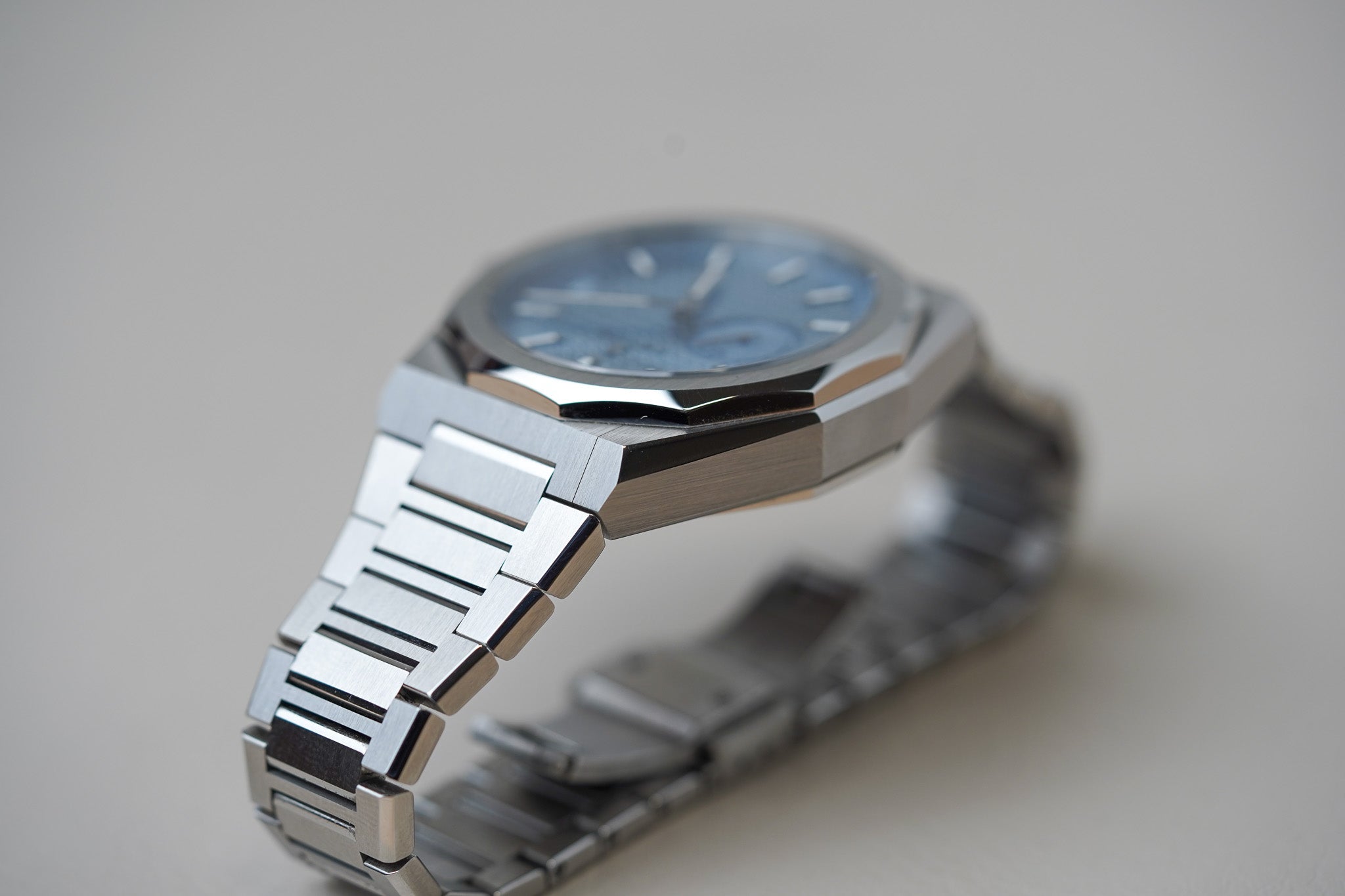 Zenith Defy Skyline Ice Blue 03.9300.3620/15.I001 – Belmont Watches