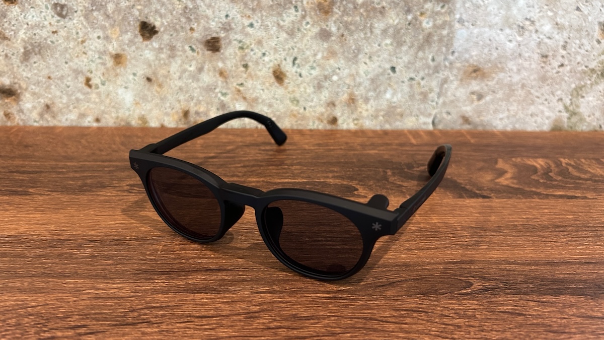 度付きめがねがサングラスに変身！こりゃ～便利な「JINS×Snow Peak