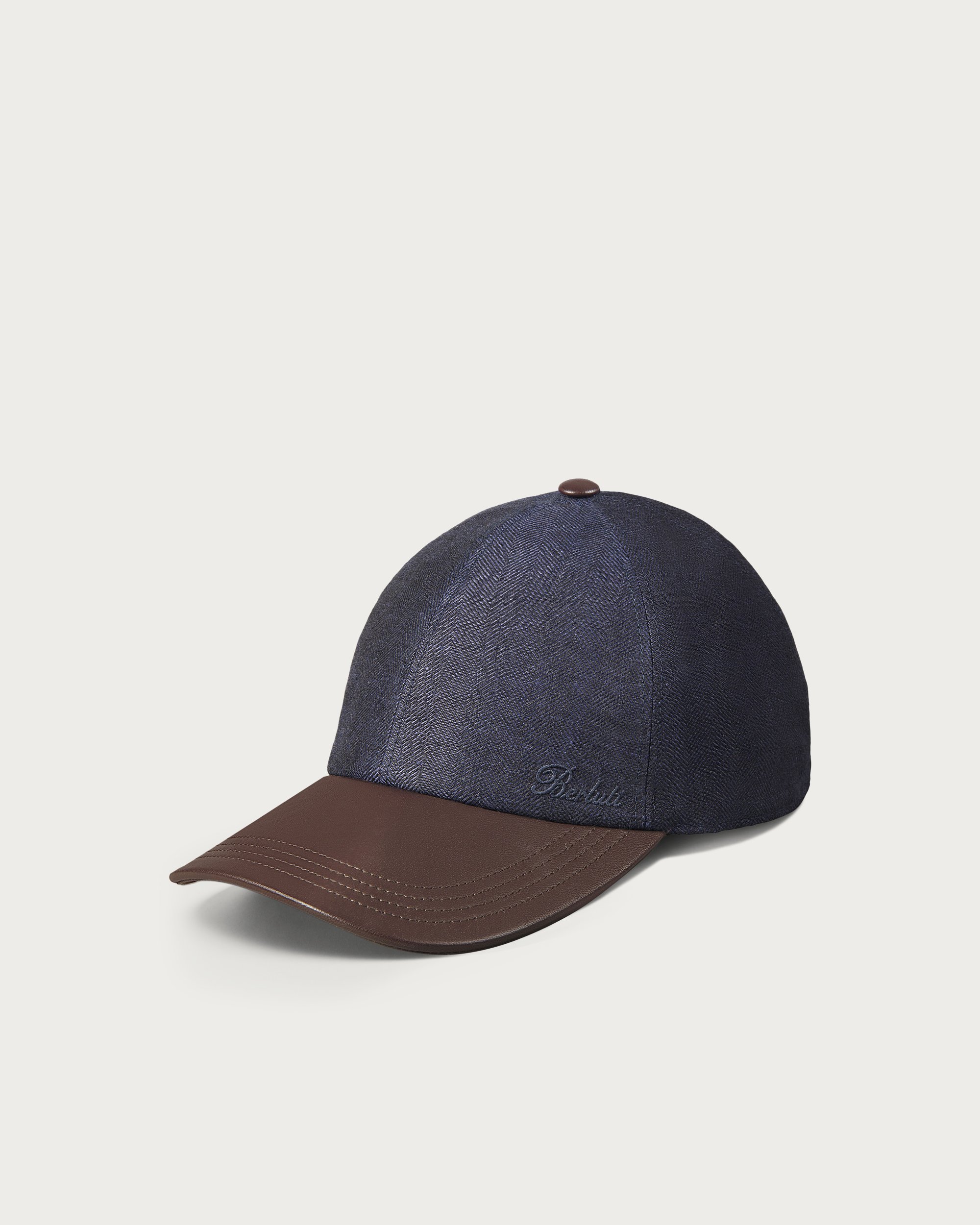T28CA41-001_baseball-cap-with-
