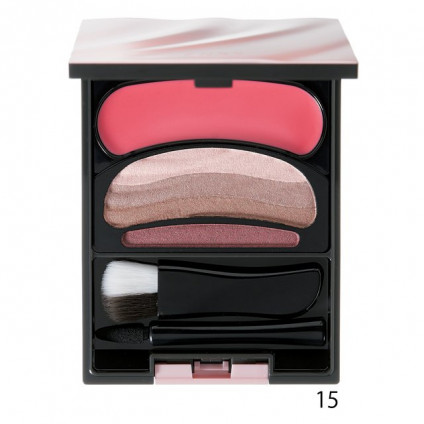 AUBE（オーブ）の「ブラシひと塗りシャドウ」で苦手なグラデーションを