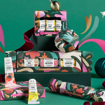 ティファニー×クリスマスコフレ2025】発売日は？香水のギフトセットが