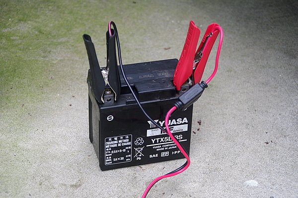 CTEK バッテリーチャージャー＆メンテナー JS800 バイク用品