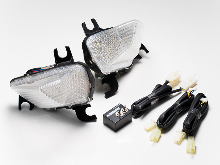 カスタムダイナミクス GENESIS4 デイライト フロントウインカー CVO用