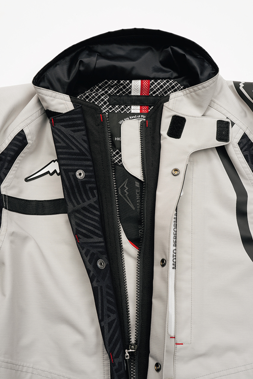 クシタニ「アロフトジャケット＆パンツ」｜冬ツーリングを快適にする最