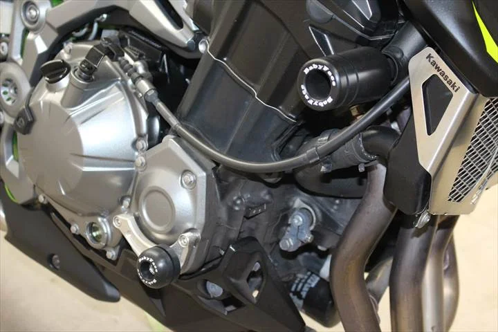 カワサキ Z900 【2019年モデル】Puigロングスクリーン DCソケット