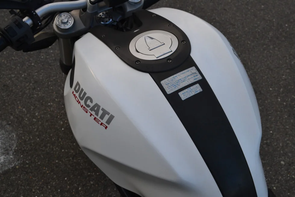 ドゥカティ Monster696+（モンスター） シングルシートカウル付き
