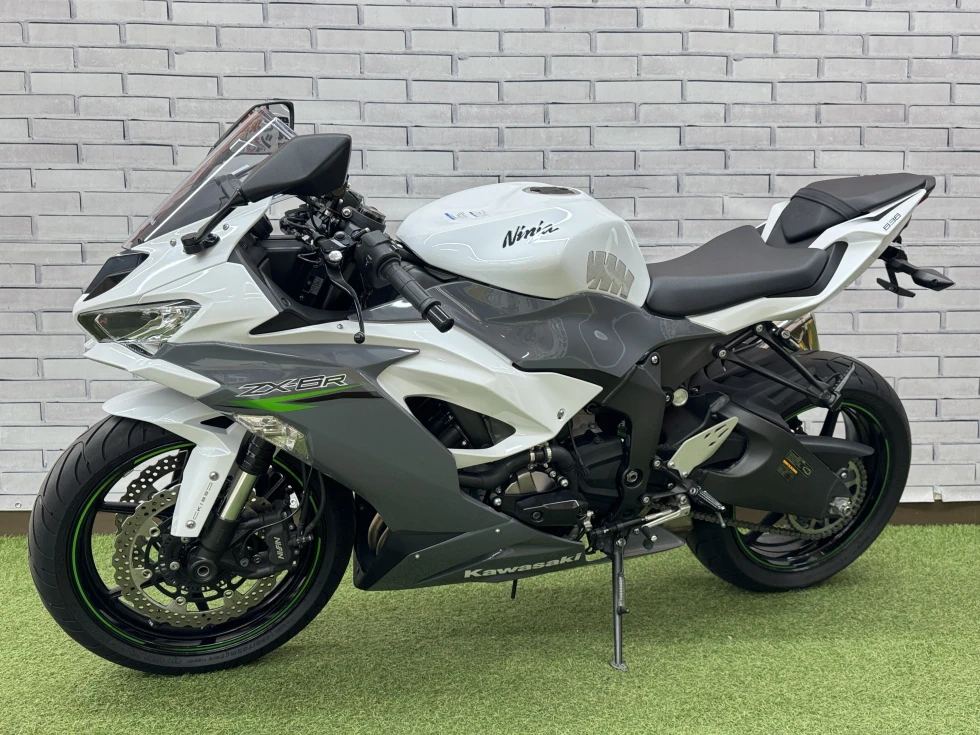 カワサキ ZX-6R ABS 【お問い合わせは名古屋みなと店まで