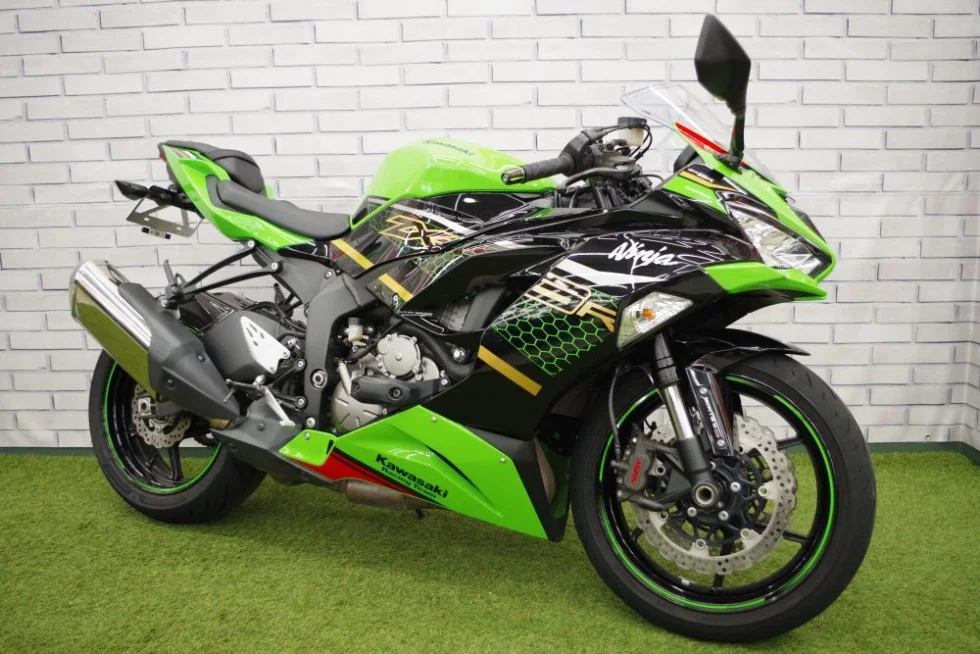 カワサキ ZX-6R ABS 走行8187キロ！KRT Edition！の詳細 | 中古・新車