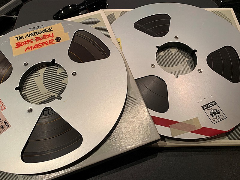 TM NETWORK、急きょ発掘された“幻の作品”をデビュー35周年記念ベスト