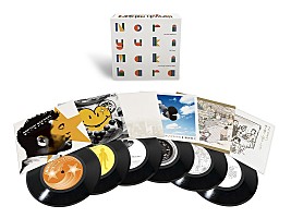 槇原敬之、初のアナログ・シングルBOXのビジュアル＆ジャケット公開