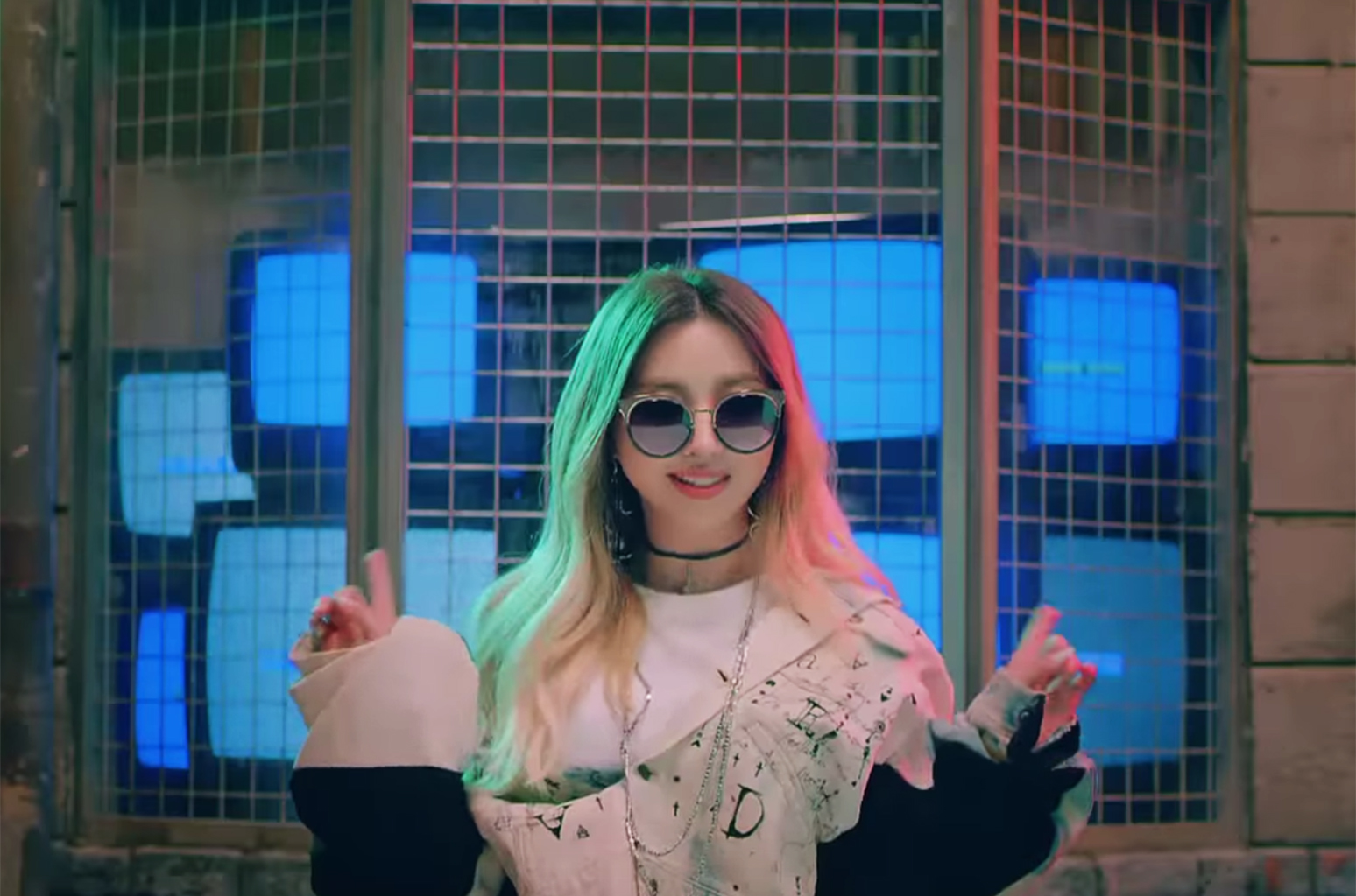 2NE1 Former Member Minzy Debuts as Soloist With 'Minzy Work 01 Uno