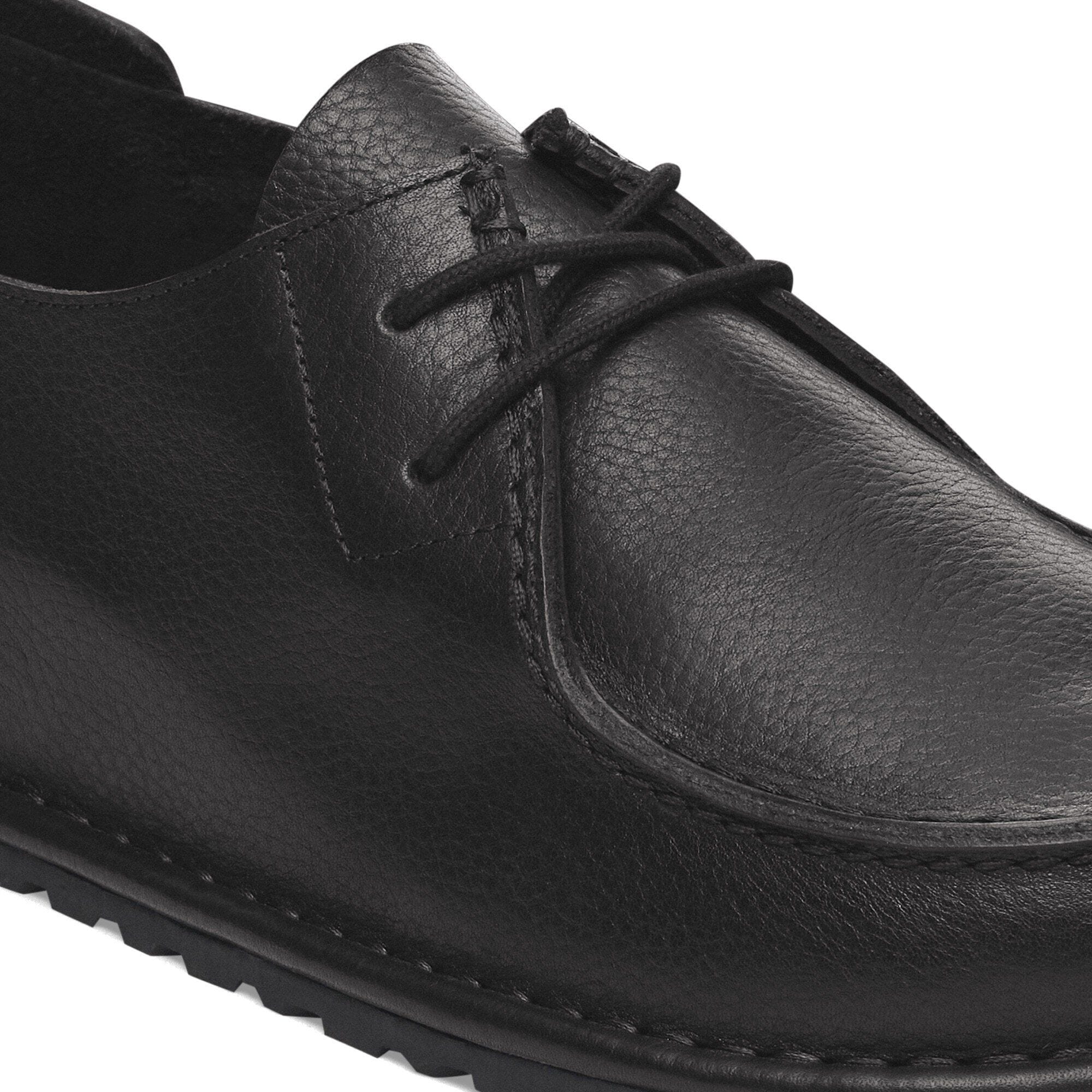 Utti Lace / ウッティ レース」（ナチュラルレザー、ブラック