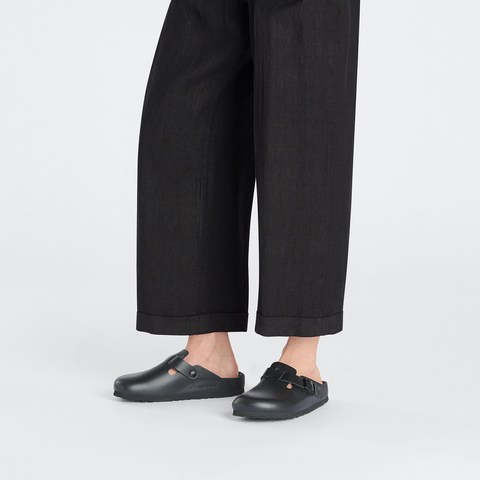 Boston / ボストン」（ナチュラルレザー、ブラック）| BIRKENSTOCK（日本）