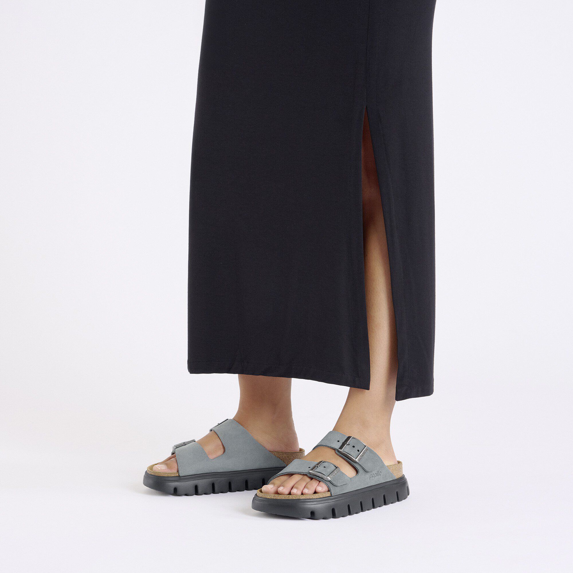 Arizona Chunky Suede Leather in Color Basalt Gray/ Black