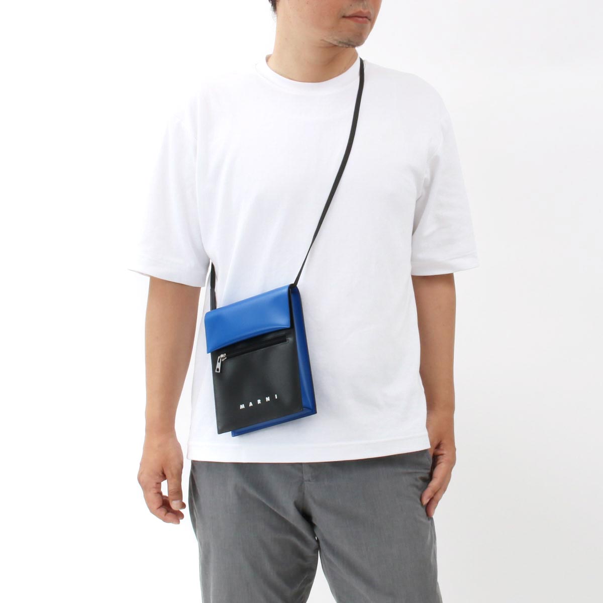 マルニ ショルダーバッグ/メッセンジャーバッグ/クロスボディ バッグ