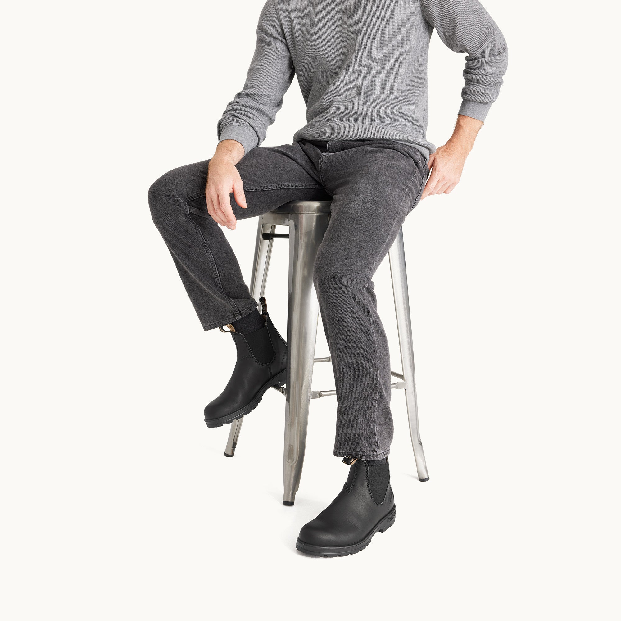 Black Premium Leather Chelsea Boots, Men's Classics 558 - Blundstone