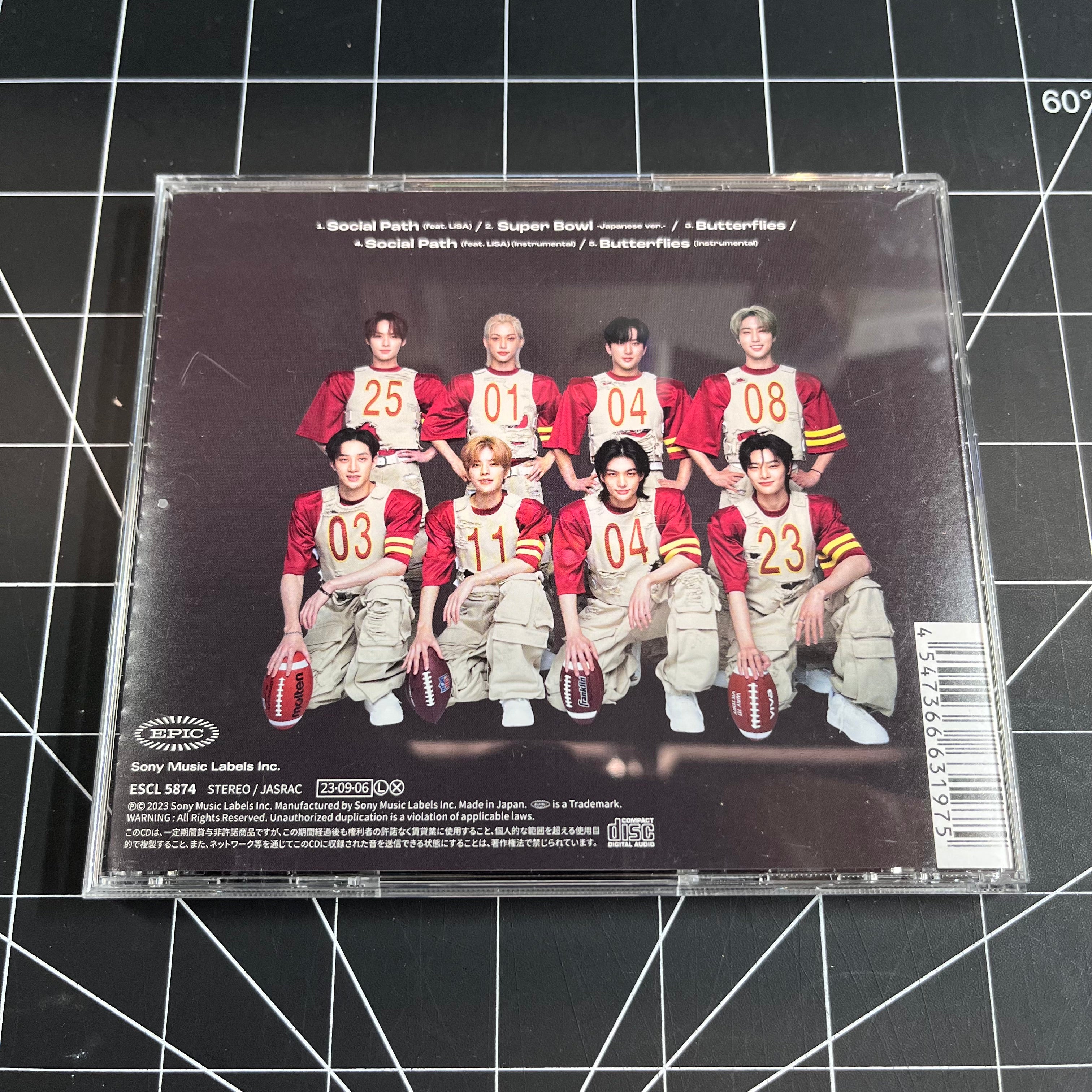 Stray Kids Social Path (feat. LiSA)/Super Bowl Japanese Ver