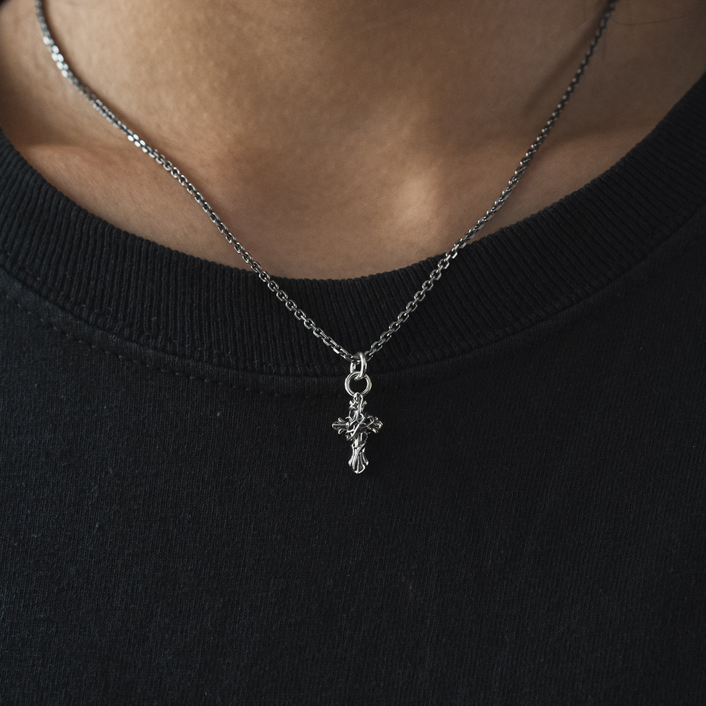 THORN CROSS PENDANT S / XP-093 – BLESS