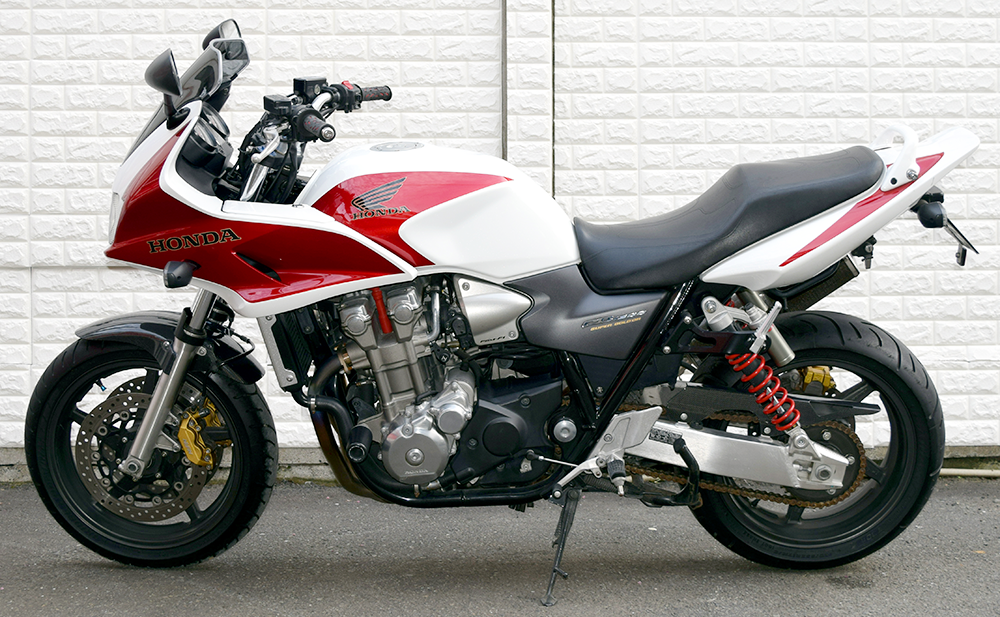 CB1300スーパーフォア｜BLESS CREATION｜エアロパーツ、カスタムパーツ